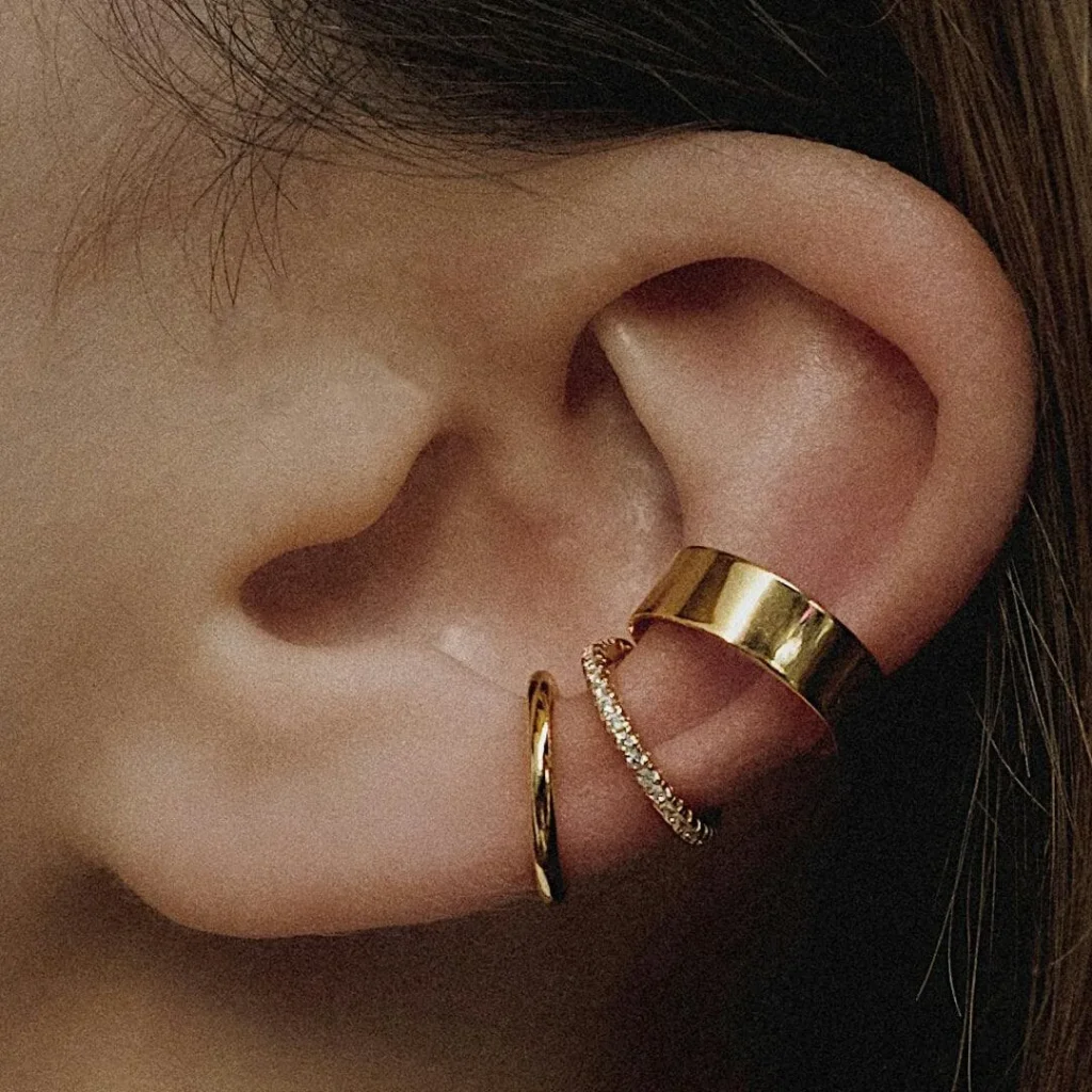 Khuyên tai không bấm lỗ (Ear cuffs)