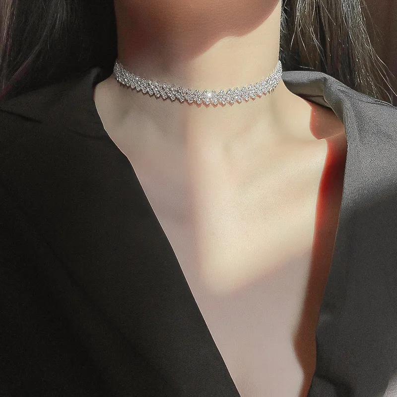 Choker đính đá