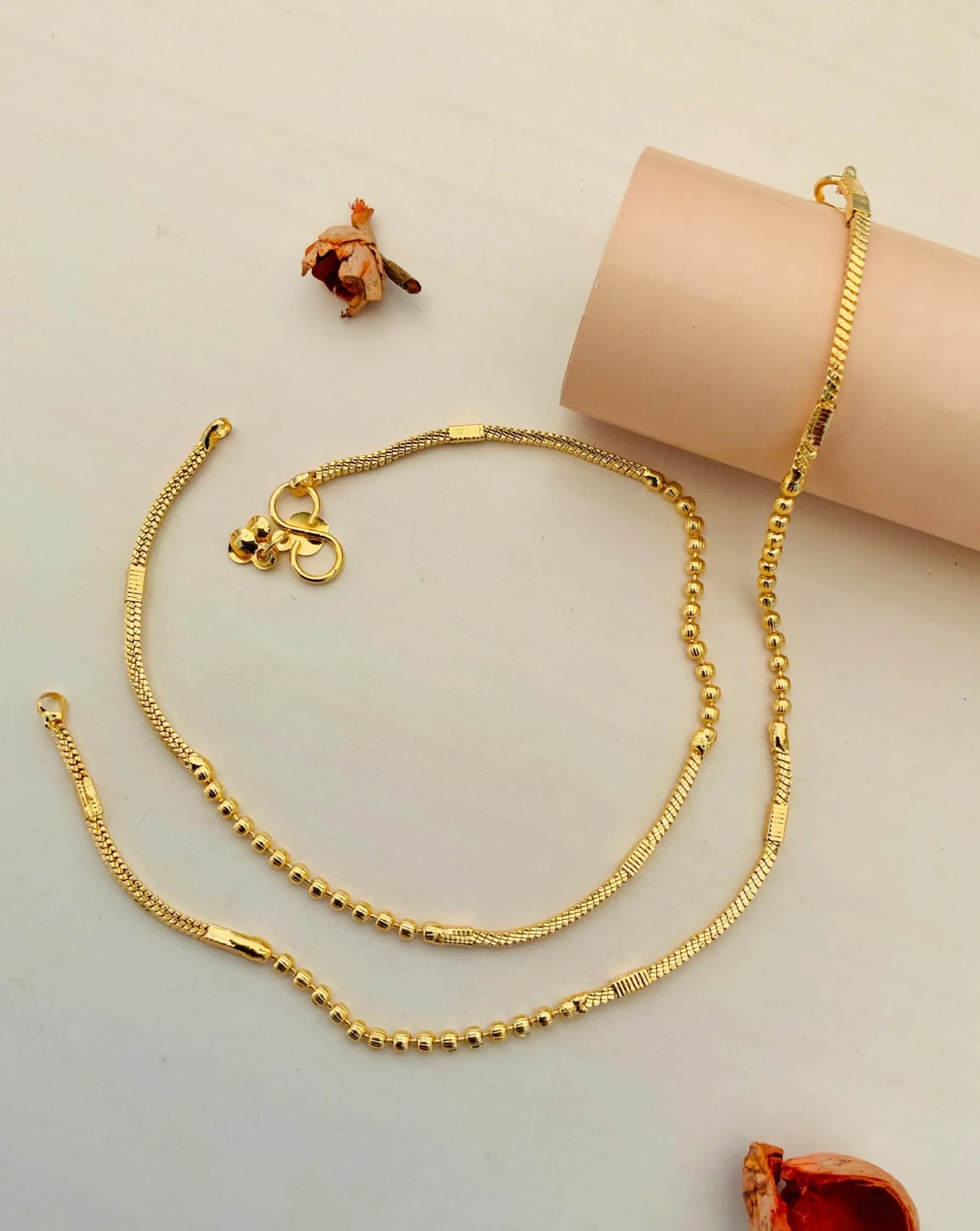 Giá lắc chân vàng 18K